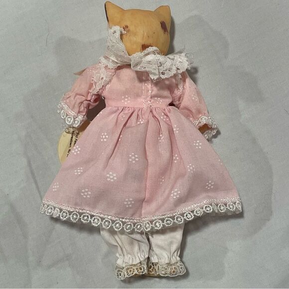 Vintage Goebel Porcelain 7”H Orange Tabby Cat Doll With Stand Made Germany - Picture 9 of 10